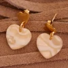 BOUCLES D OREILLES MINI MAE NACRE