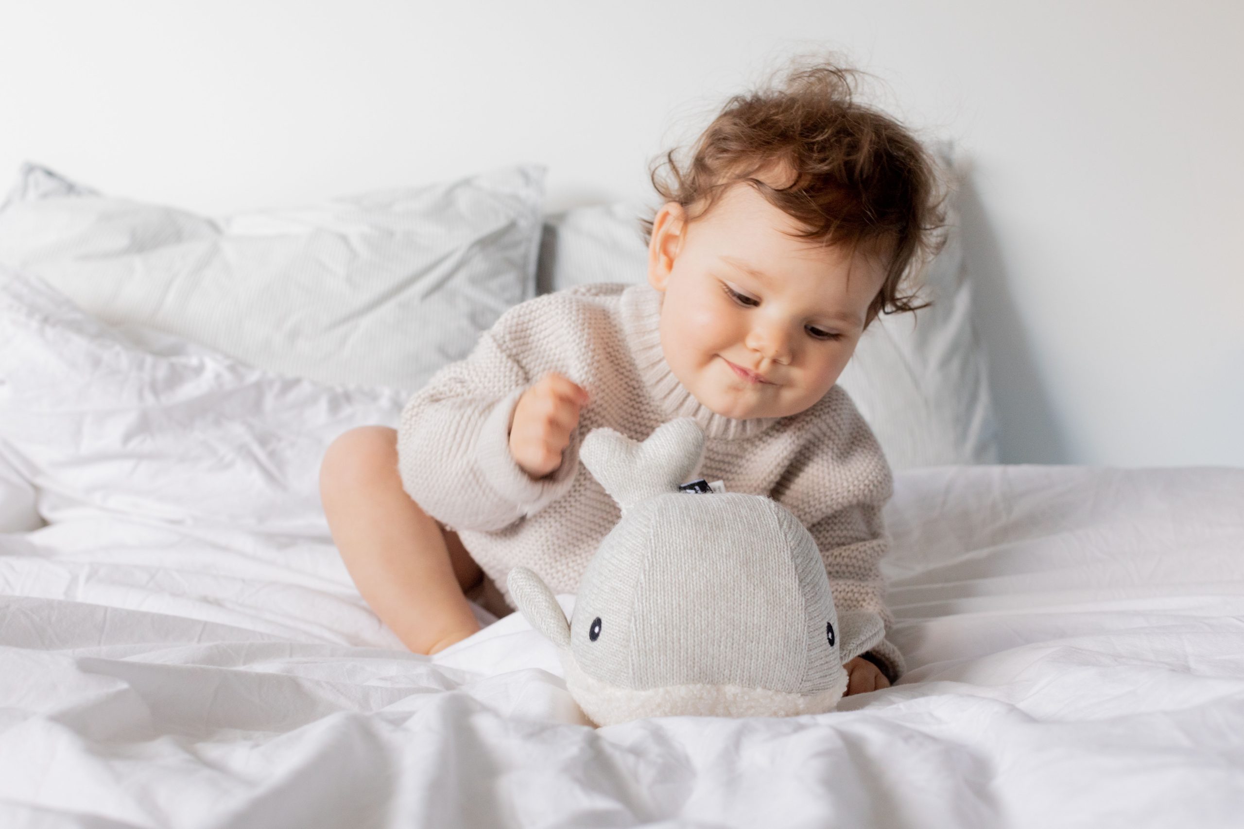 MOBY PELUCHE BRUIT BLANC RECHARGEABLE GRIS