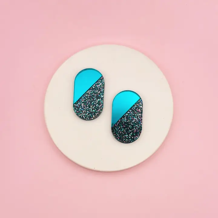Boucles d'Oreilles Puces Viviane Vert/Bleu + Paillettes – Image 2