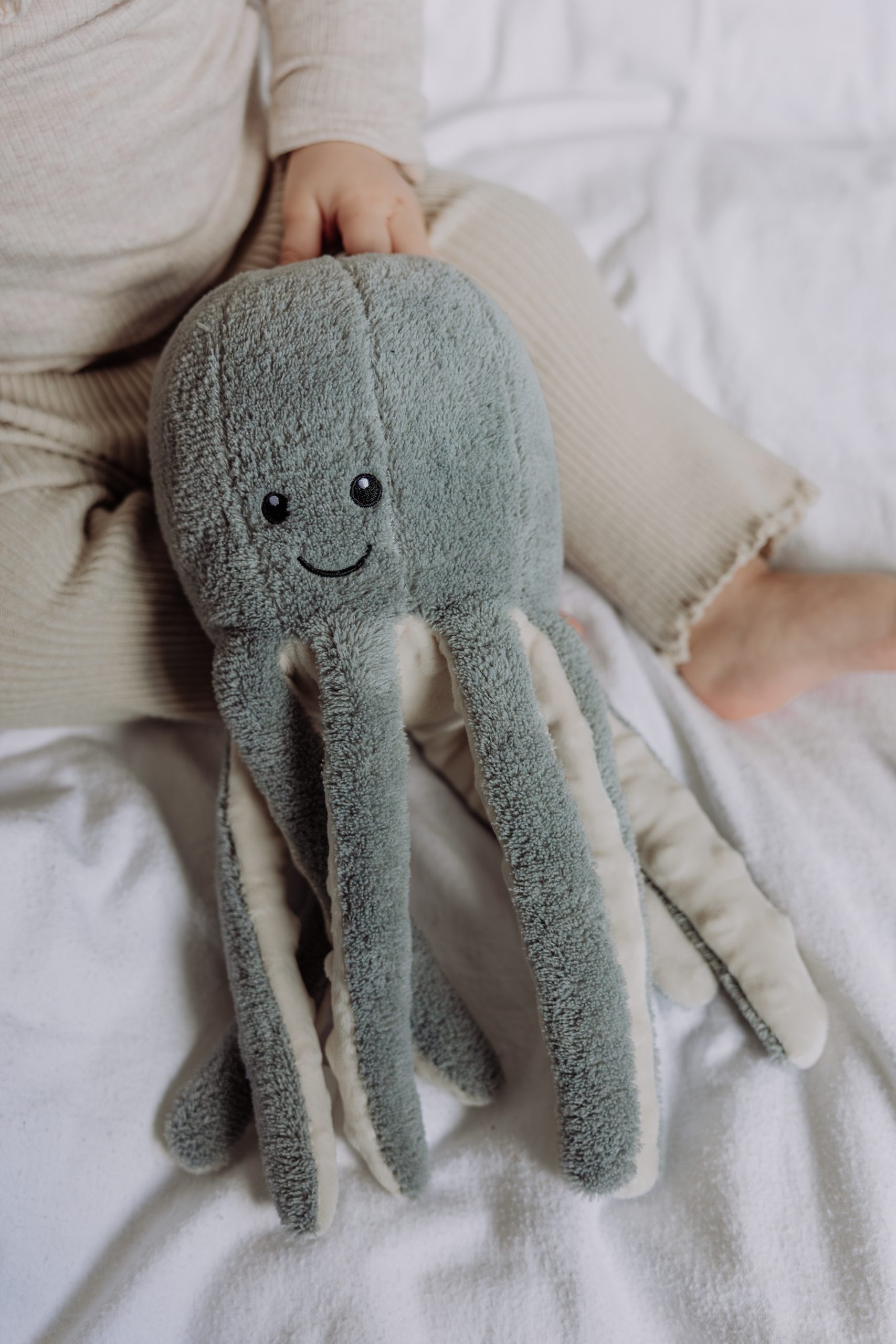 OLLY PELUCHE BRUIT BLANC RECHARGEABLE GRIS – Image 3