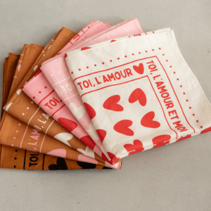 FOULARD ADULTE BLANC CŒUR ROUGE – Image 4