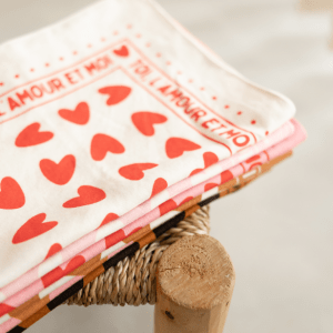 FOULARD ADULTE BLANC CŒUR ROUGE – Image 5