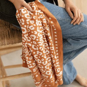 FOULARD ADULTE MARRON LEOPARD BLANC – Image 4