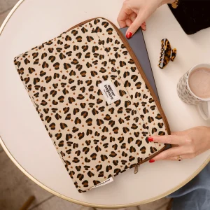 HOUSSE ORDINATEUR LEOPARD CŒUR
