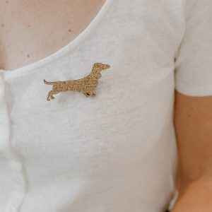 Alternative view of BROCHE FEUTRINE PAILLETEE TECKEL DORÉ