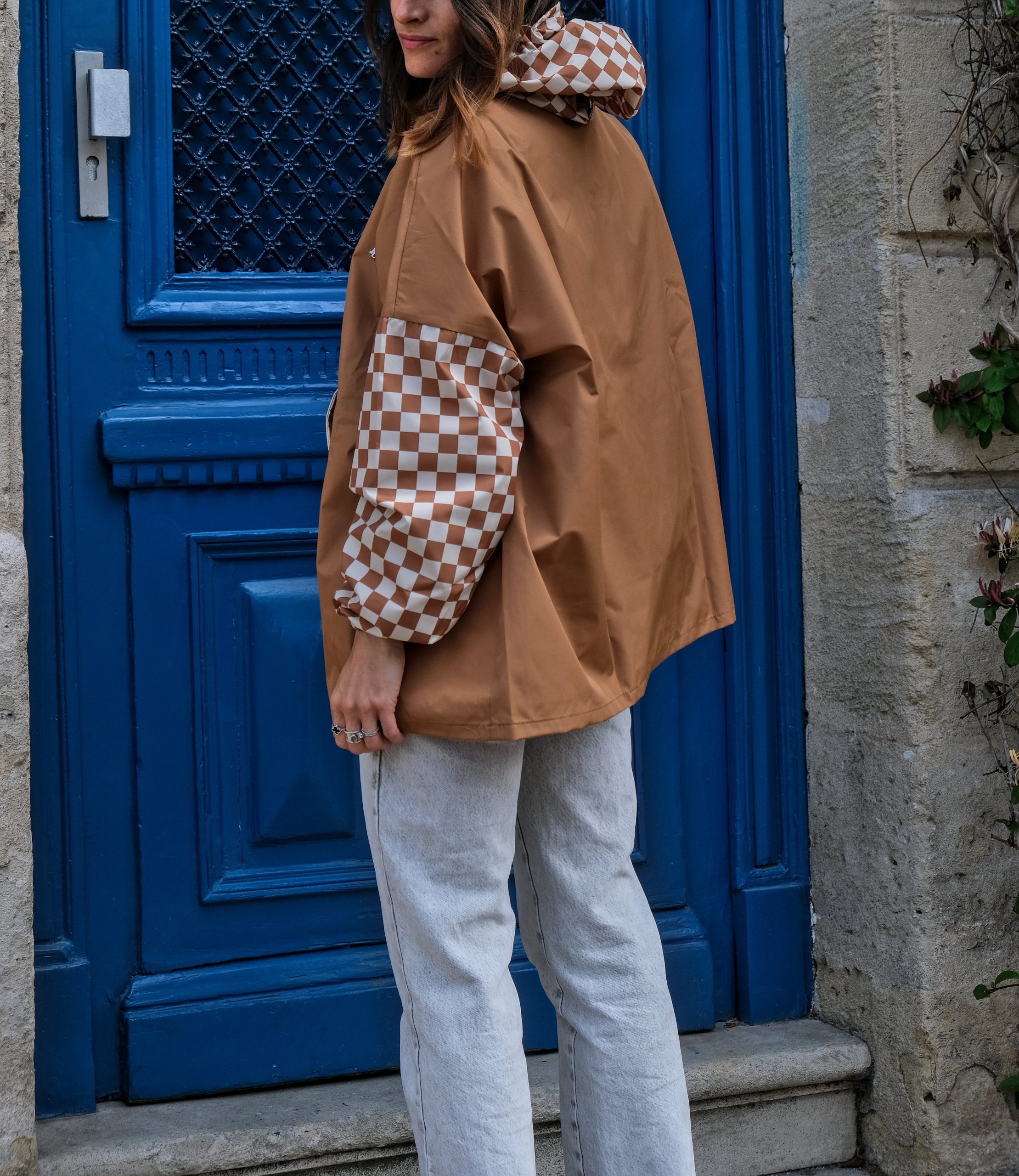 Poncho court Damier Marron – Poule Party