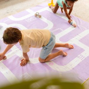 SERVIETTE PLAY TOWEL XL CIRCUIT LAVENDE 180X180 – Image 3