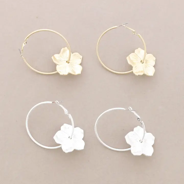 BOUCLES OREILLES FLEURS DORE
