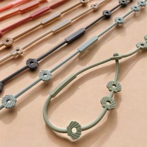 ATTACHE EN SILICONE ANTI-PERTE ANTI-CHUTE COLORIS ALEATOIRES