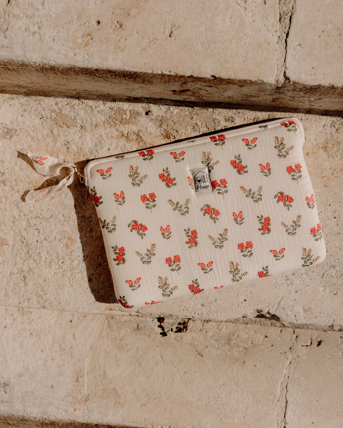 Pochette tablette fleurs rouges - Taille M – Poule House