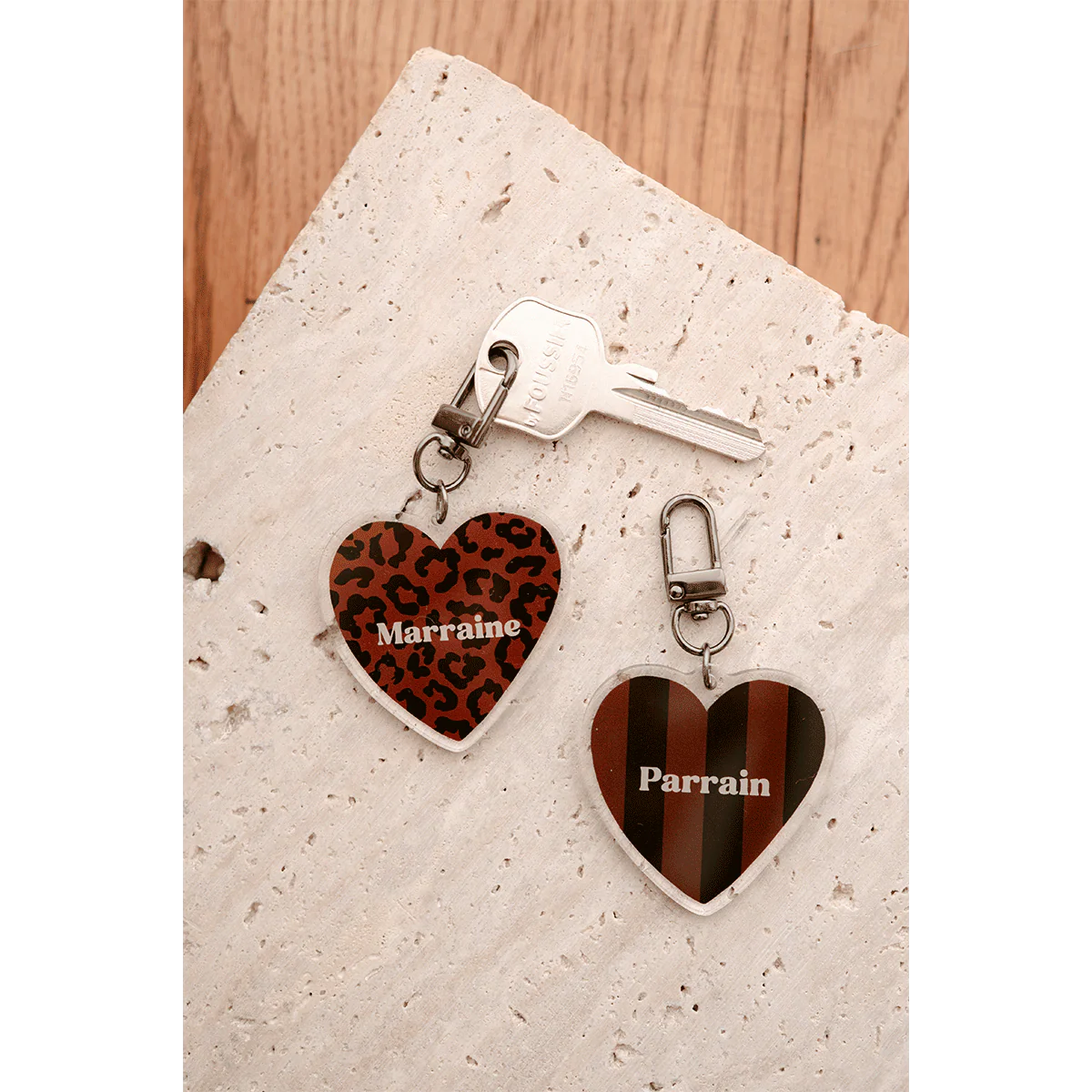 PORTE CLES PARRAIN RAYURES MARRONS ET NOIRES – Image 2