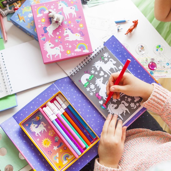 COLOURING SET UNICORN MAGIC – Image 3