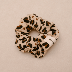 CHOUCHOU GAZE DE COTON LEOPARD COEUR