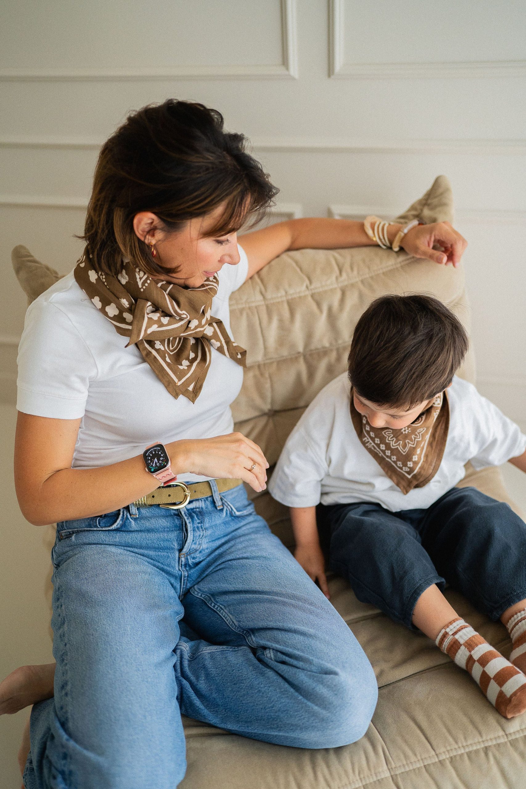 GRAND FOULARD OSCAR BANDANA MARRON – Image 2