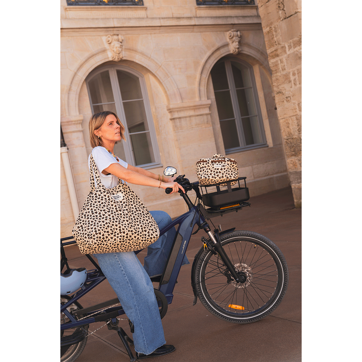 LUNCHBAG ISOTHERME LEOPARD COEUR – Image 3