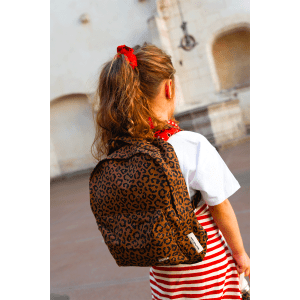 Sac à dos léopard marron Mon Petit Léon porté