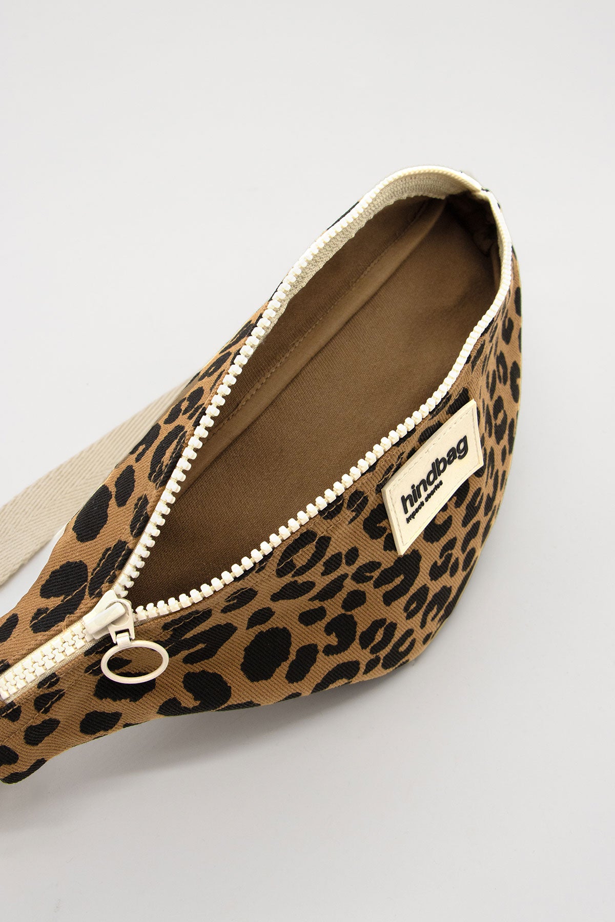 SAC BANANE AUGUSTIN LEOPARD CANNELLE – Image 2