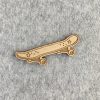 BROCHE SKATE EN BOIS