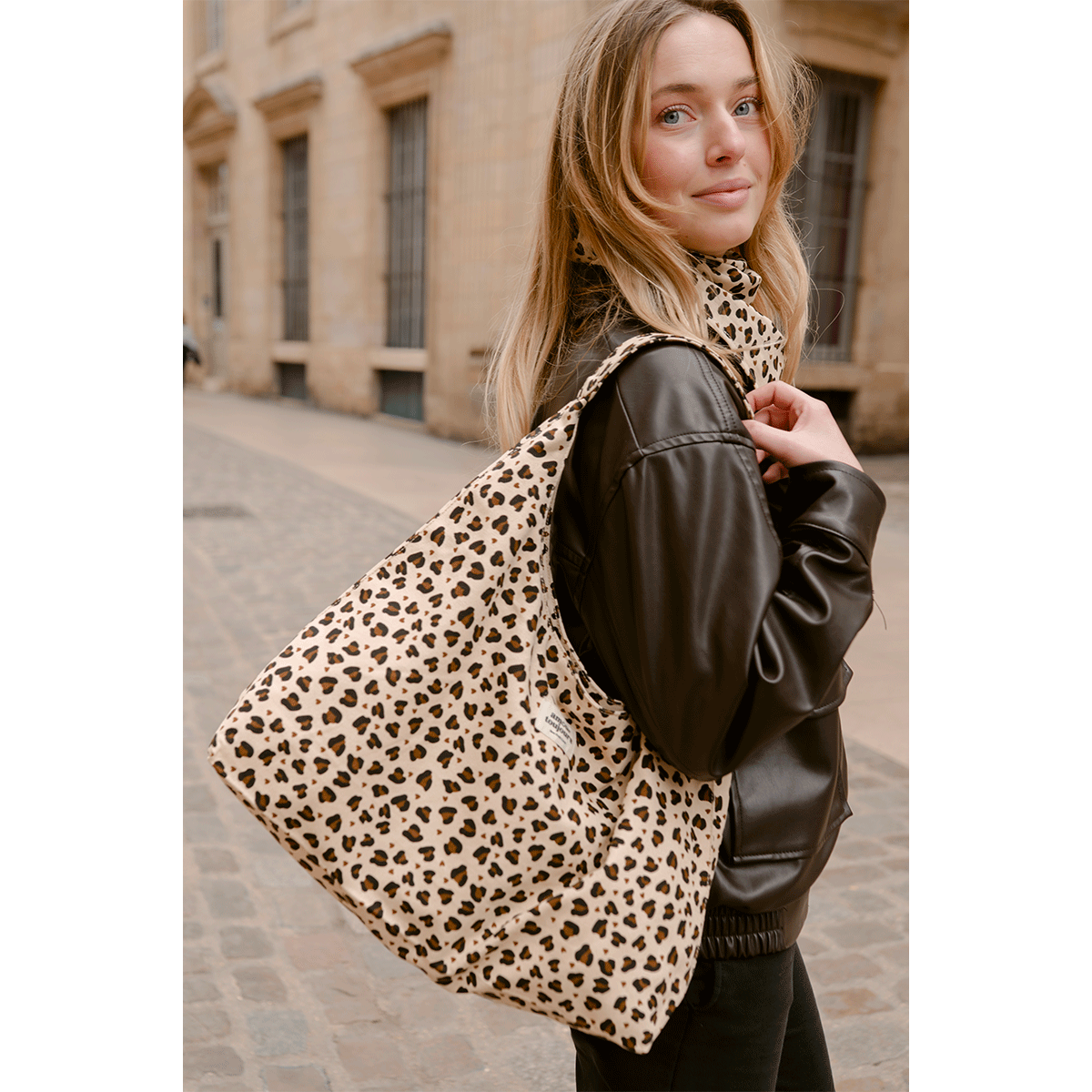 SAC ALMA LEOPARD COEUR AMOURS TOUJOURS – Image 2