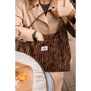 Alternative view of SAC ALMA ZEBRE MARRON AMOUR TOUJOURS