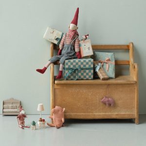 Alternative view of SOURIS DE NOEL BÉBÉ DANS SON COFFRET LIVRE